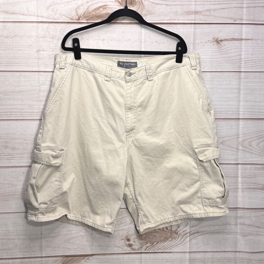 Levis SilverTab Mens Khaki Cargo Shorts Size 42 Relaxed Fit Cotton Twill Vintage